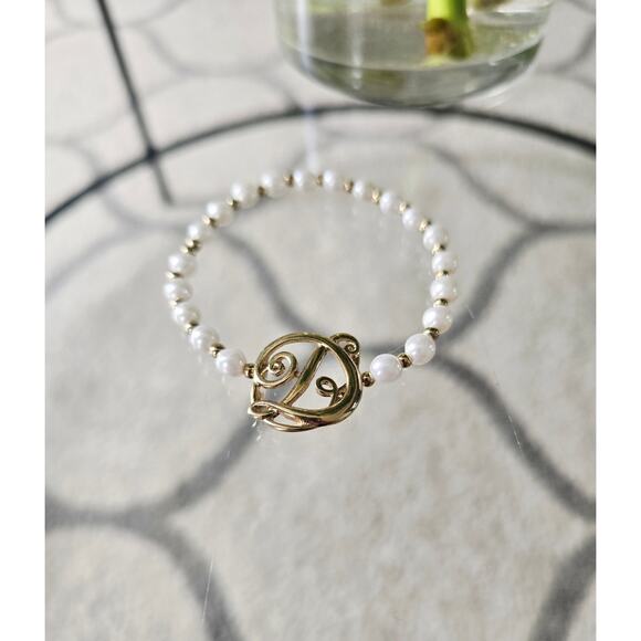 Bansri Gold Pearl Initial D Bracelet - Picture 2 of 3
